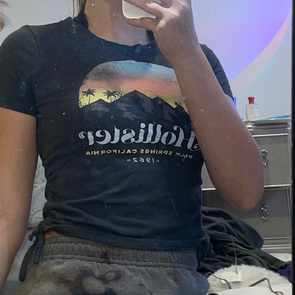 Hollister shirt